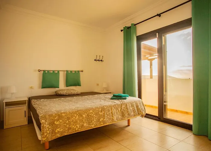 Casa-la-costa - With Pool For Groups, Families And Retreats