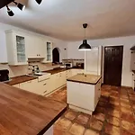 Pensión Casa-la-costa - With Pool For Groups, Families And Retreats 4*