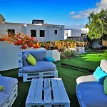 Гостевой дом Casa-la-costa - With Pool For Groups, Families And Retreats Ла-Коста