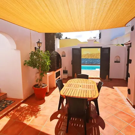 게스트하우스 Casa-la-costa - With Pool For Groups, Families And Retreats 4*