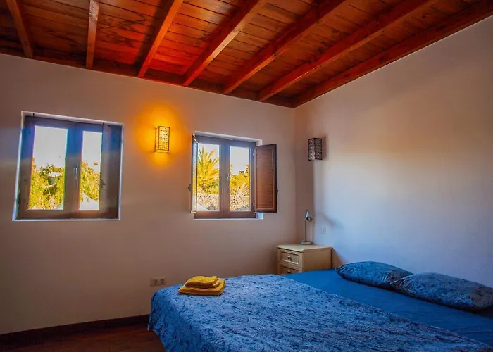 Casa-la-costa - With Pool For Groups, Families And Retreats