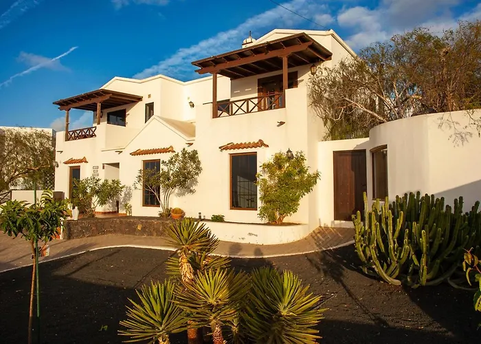 Casa-la-costa - With Pool For Groups, Families And Retreats 게스트하우스