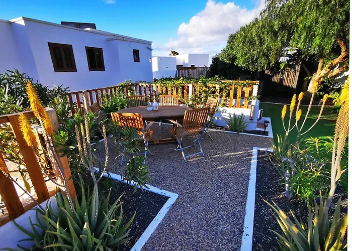 Casa-la-costa - With Pool For Groups, Families And Retreats 게스트하우스