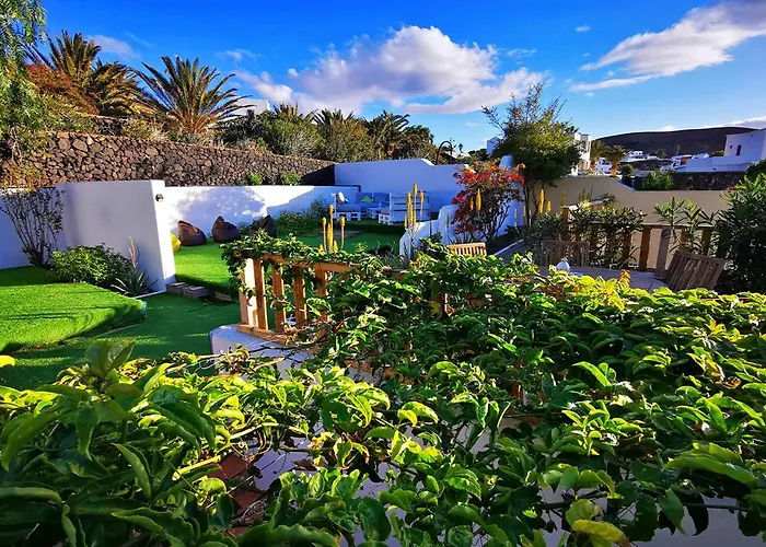 Casa-la-costa - With Pool For Groups, Families And Retreats Gasthof La Costa